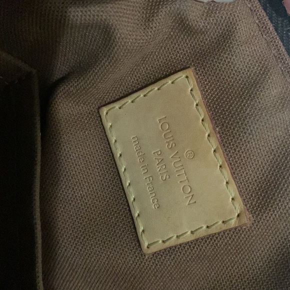 Louis Vuitton Monogram Tivoli leather hand bag - Picture 10 of 16